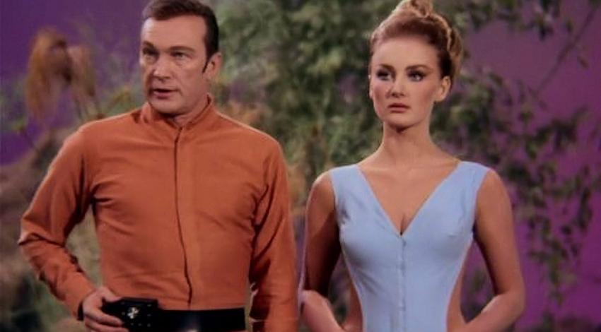 Barbara Bouchet, Warren Stevens | "Star Trek: By Any Other Name" (1968)