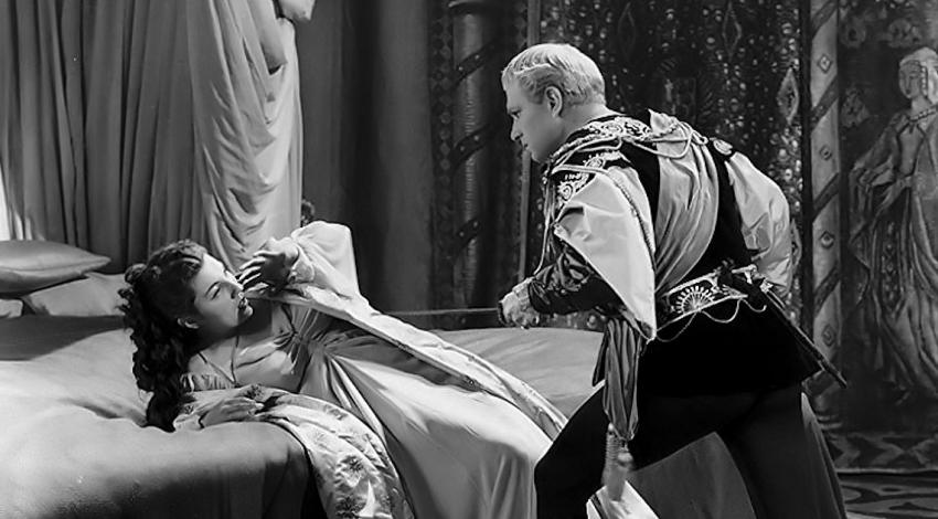 Laurence Olivier, Eileen Herlie | "Hamlet" (1948)